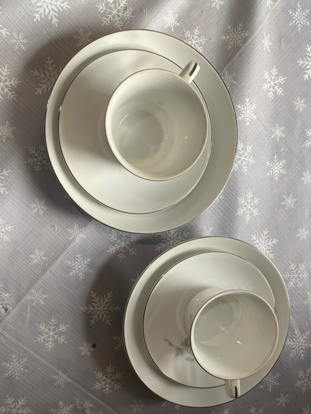 6 piece Wyndham fine China